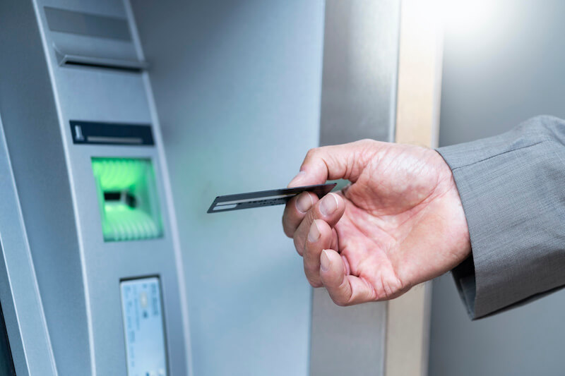 BGH zu suksessiver Beihilfe und Geldwäsche bei bandenmäßigem EC-Karten-Betrug